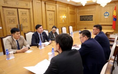 잔단샤타르 총리, 교원 노조 대표와 회동…임금 인상 및 사회 문제 해결 방안 논의
