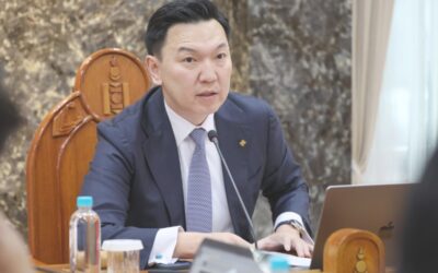 오츠랄 총리, 첫 행정명령으로 1만 2100개 기업 계좌 동결 해제