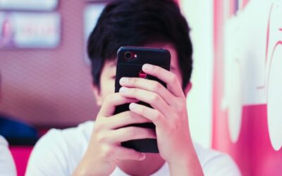 몽골 아동 90%, 나이 미달에도 소셜미디어 사용…사이버 괴롭힘 심각